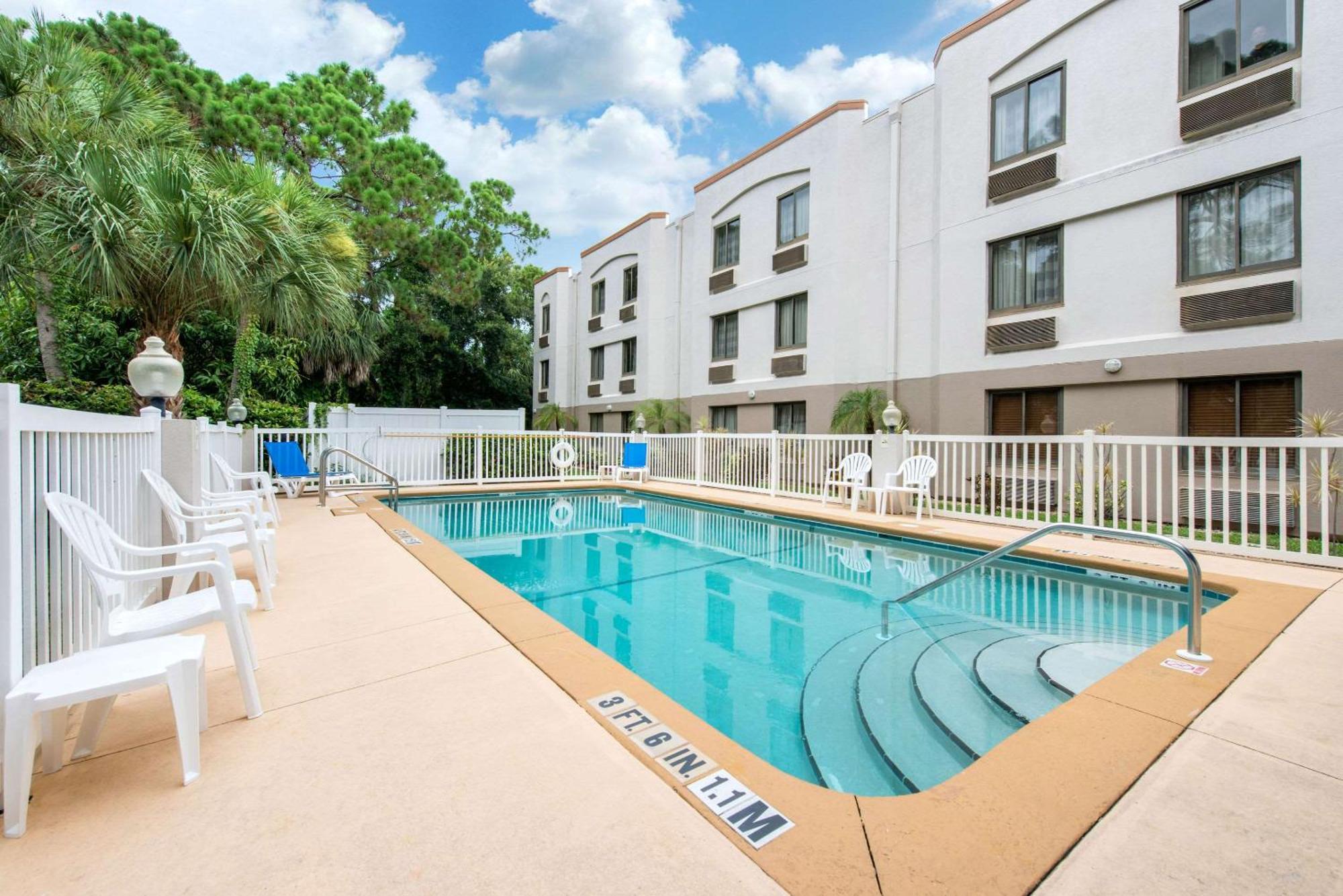 Sleep Inn Sarasota North Exterior foto